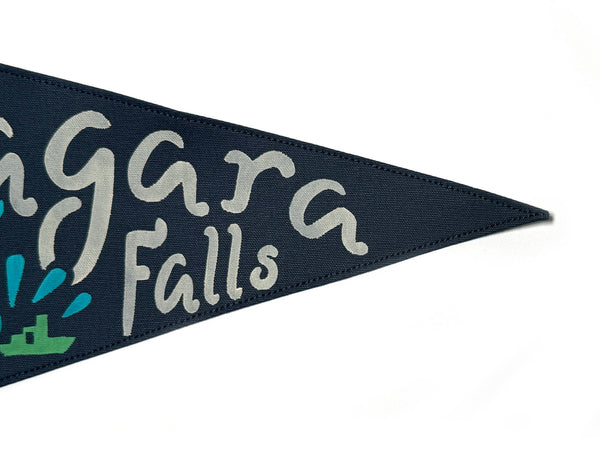 Niagara Falls Vintage-Inspired Pennant